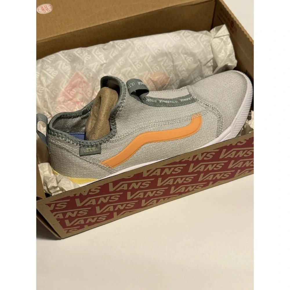Vans Women's 6.5 Ultra range  EXO